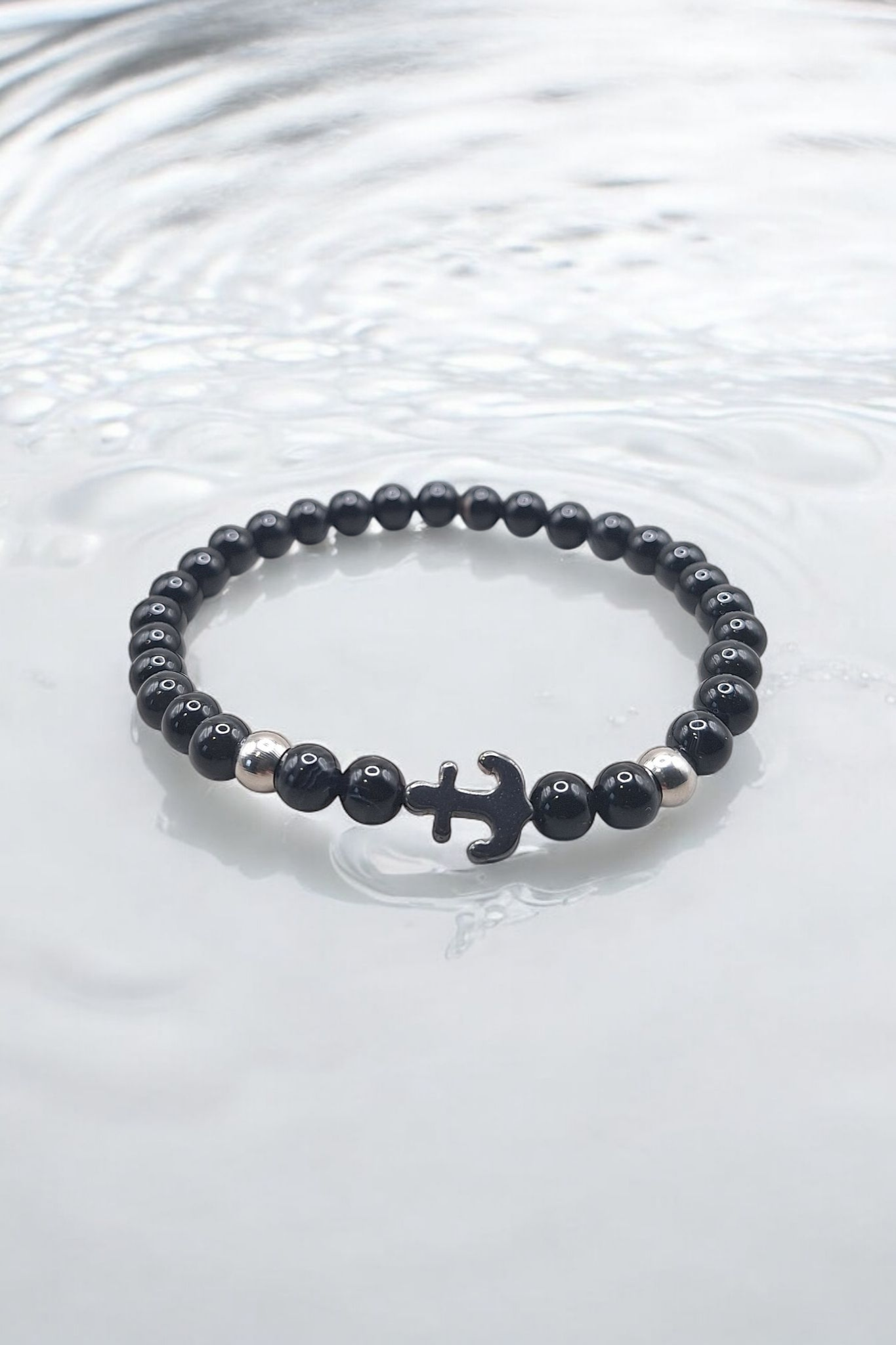 Anchor bracelet